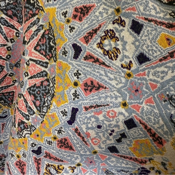 Novica Effortless Style Heavy Knit Multicolor Viscose Blend Ruana from India - Picture 3 of 11